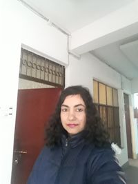 Portrait of woman smiling