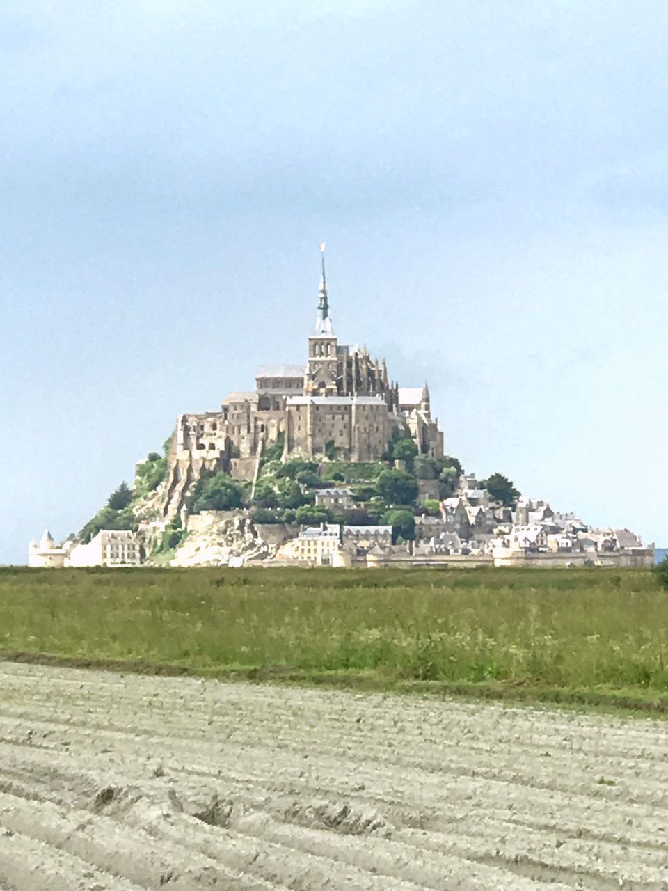 VIEW OF TEMPLE AGAINST BUILDING