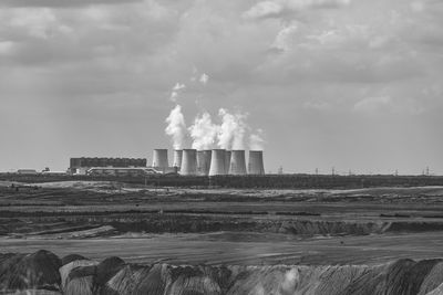 Coal mine with power plant