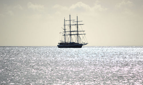 Boats sailing in sea