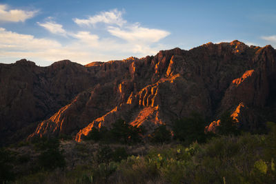 Scenic view of rocky mountains against sky in big bend national park - texas