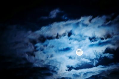Low angle view of cloudy sky