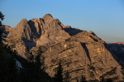 Monte cristallo di misurina in trentino dolomite alps at sunrise, cortina, italy