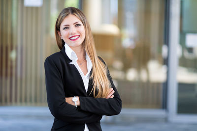 Portrait of a smiling young woman