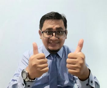 eyeglasses