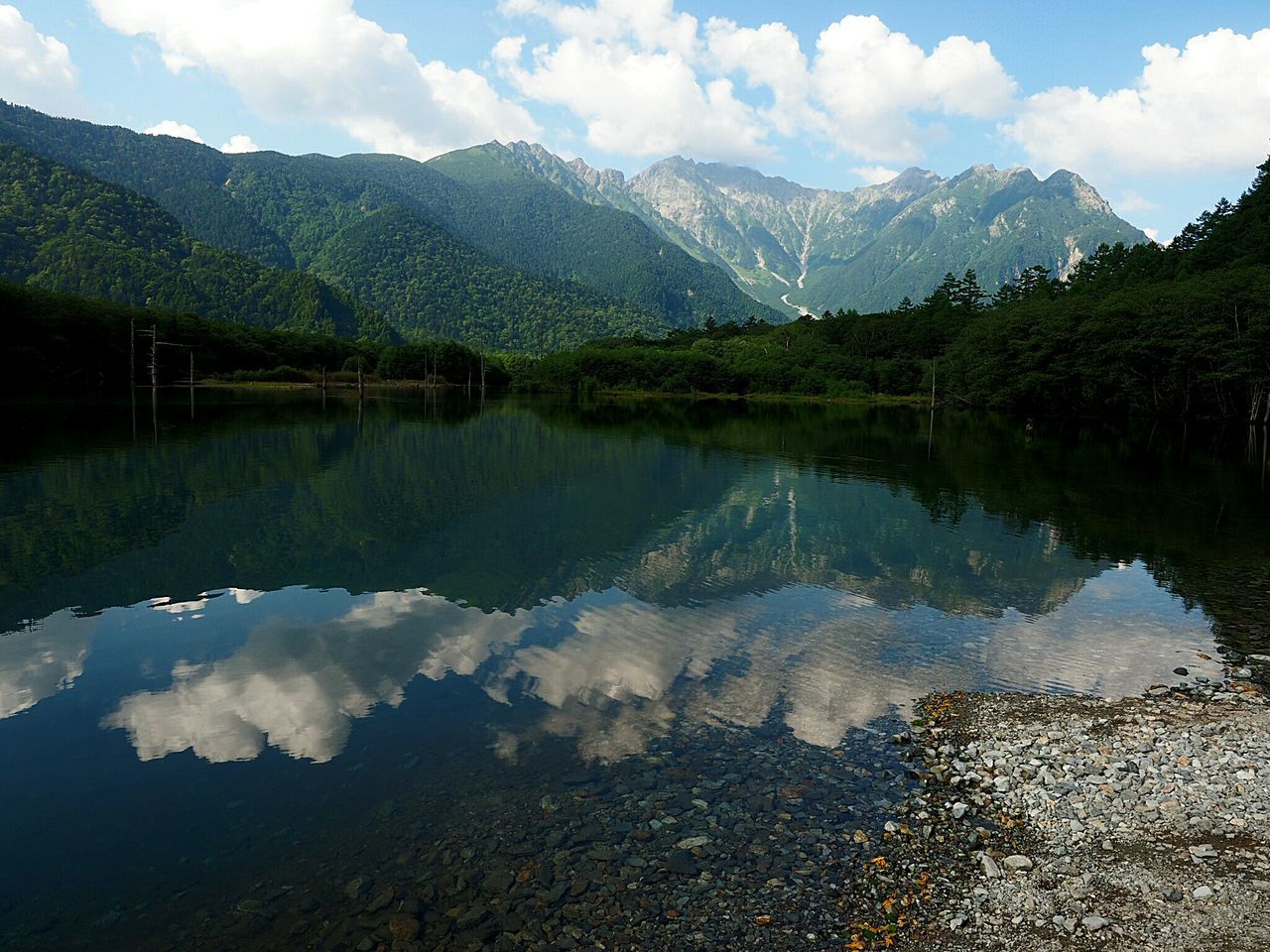 Taishoike lakeside