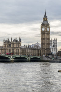 The big ben with buckingham palace