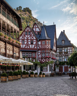 Beautiful medieval half-timbered building in bacharach, rheinland-pfalz, germany