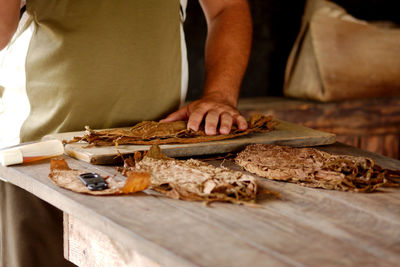 Making cuban cigars by hand in vinales, cuba.