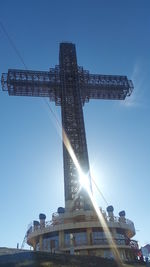 Low angle view of statue against clear sky