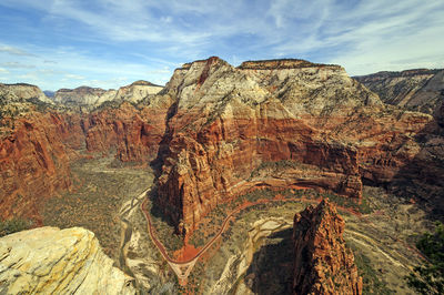 View from angel's landing into zion canyon