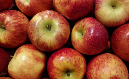 Full frame shot of apples for sale at market stall