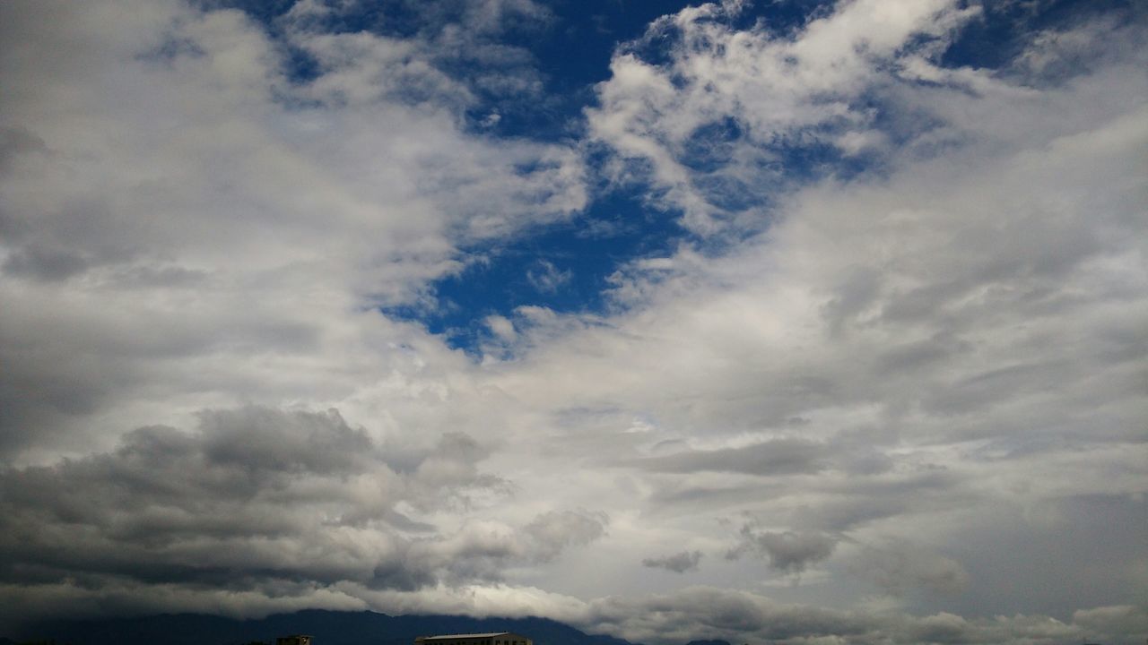 sky, cloud - sky, cloudy, scenics, beauty in nature, tranquility, low angle view, tranquil scene, cloudscape, nature, weather, cloud, idyllic, sky only, outdoors, no people, overcast, white color, day, blue