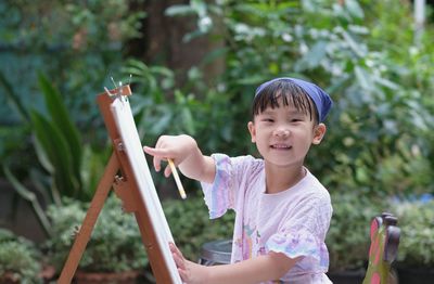 Portrait of cute girl smiling