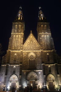 Low angle view of illuminated brandenburg gate at night