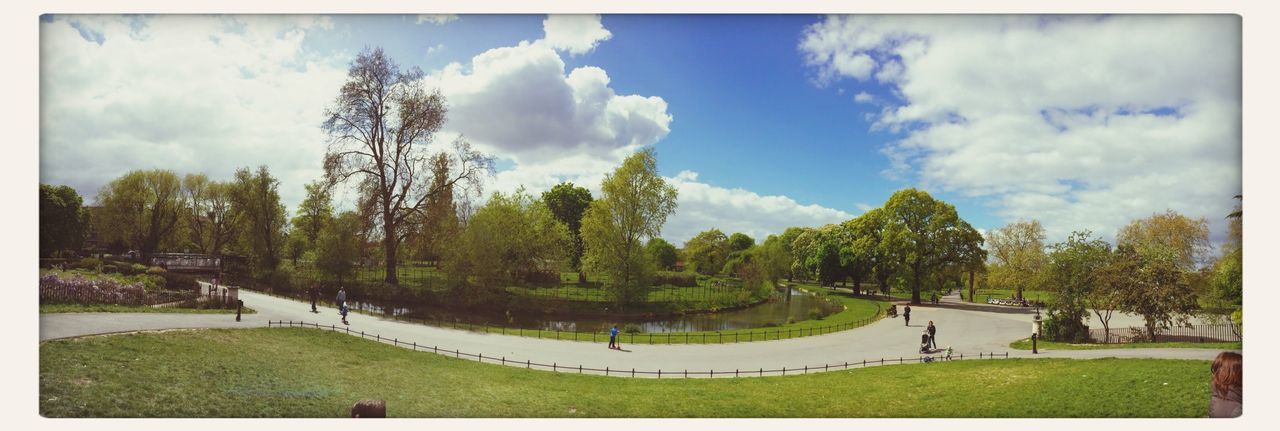 Clissold Park