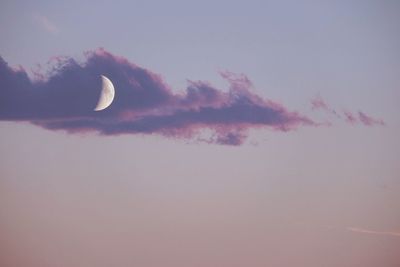 Scenic view of moon in sky