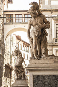 Statues at loggia dei lanzi