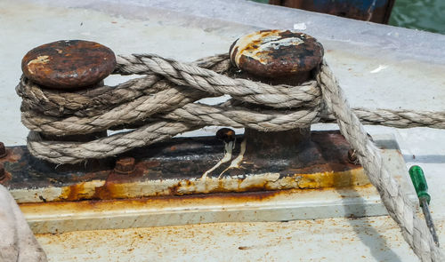 Close-up of rope tied up