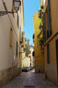 Narrow alley in city