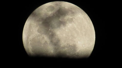 Low angle view of moon in sky