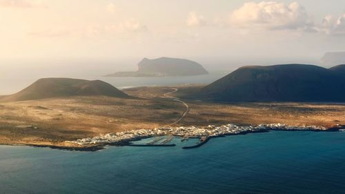 View from mirador de nahum on chaleta del sebo and la graciosa, canary islands