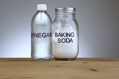 Baking soda with vinegar, natural mix for effective house cleaning