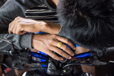 Close-up of woman hand