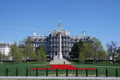 Statue against clear sky