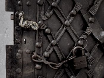 Extreme close up of locked gate