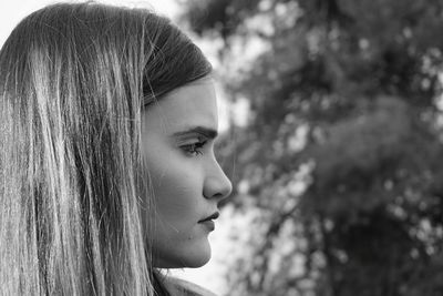 Close-up portrait of young woman