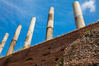 Detail of the wall and columns of the temple of venus and roma at the roman forum in rome