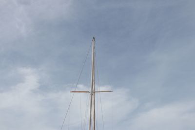 Yacht pole