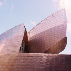 Guggenheim bilbao architecture, travel destinations