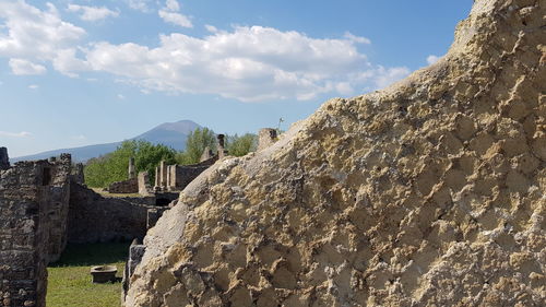 Panoramic view of fort against sky