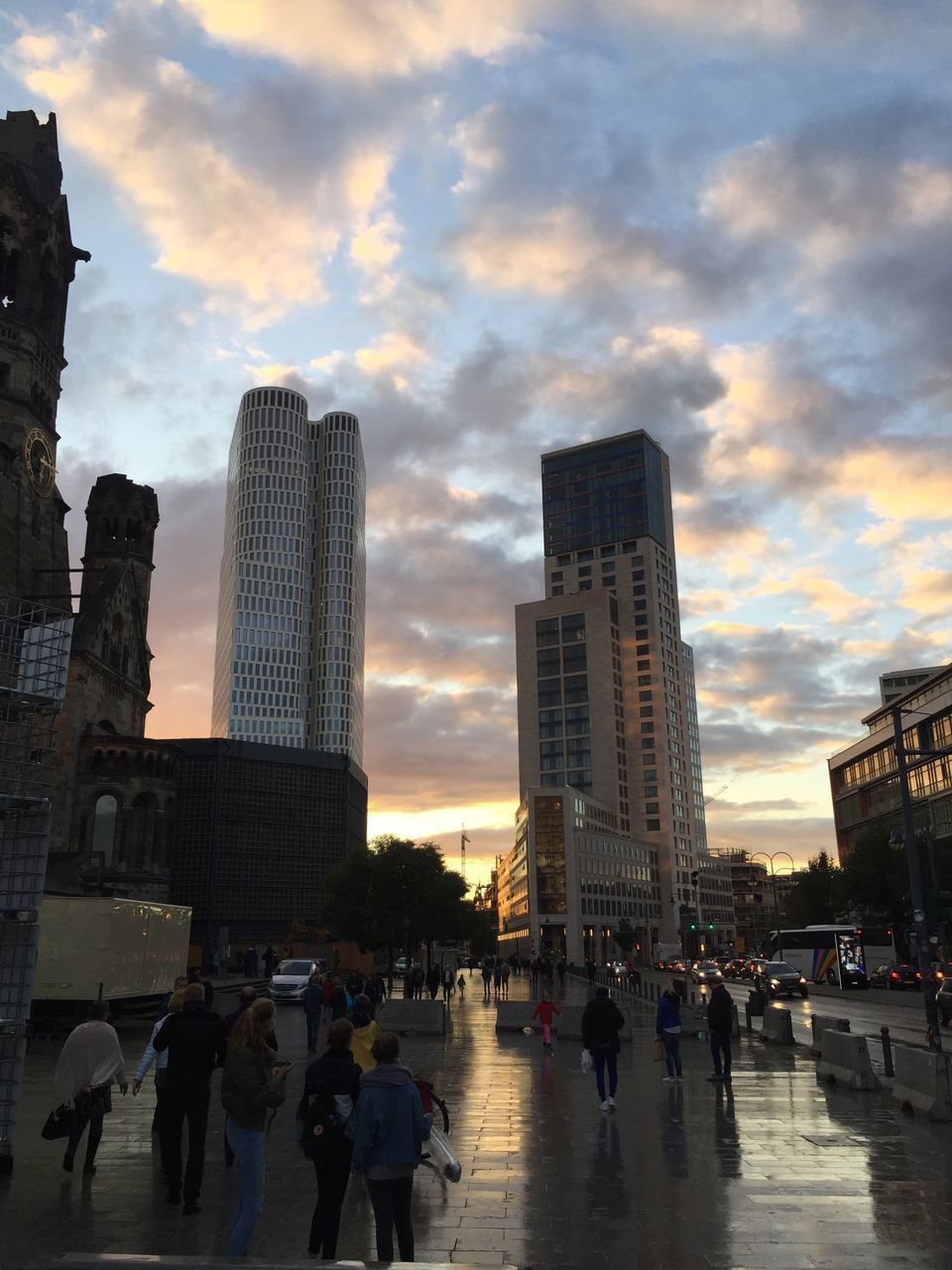 CITY SKYLINE AGAINST SKY