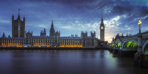 Sunset at the houses of parliament, westminster