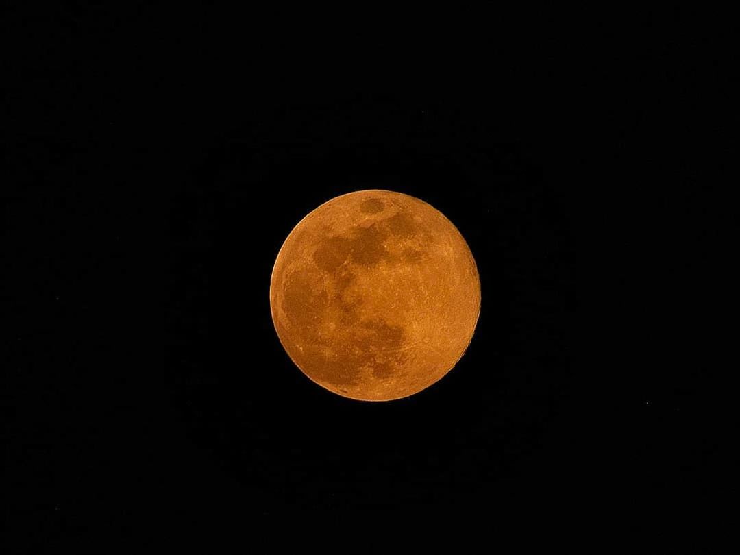 moon, space, astronomy, night, sky, full moon, circle, geometric shape, tranquility, beauty in nature, scenics - nature, copy space, planetary moon, no people, nature, orange color, shape, idyllic, tranquil scene, outdoors, space and astronomy, astrology, black background, moonlight, eclipse