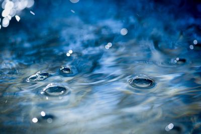 Close-up of bubbles in water