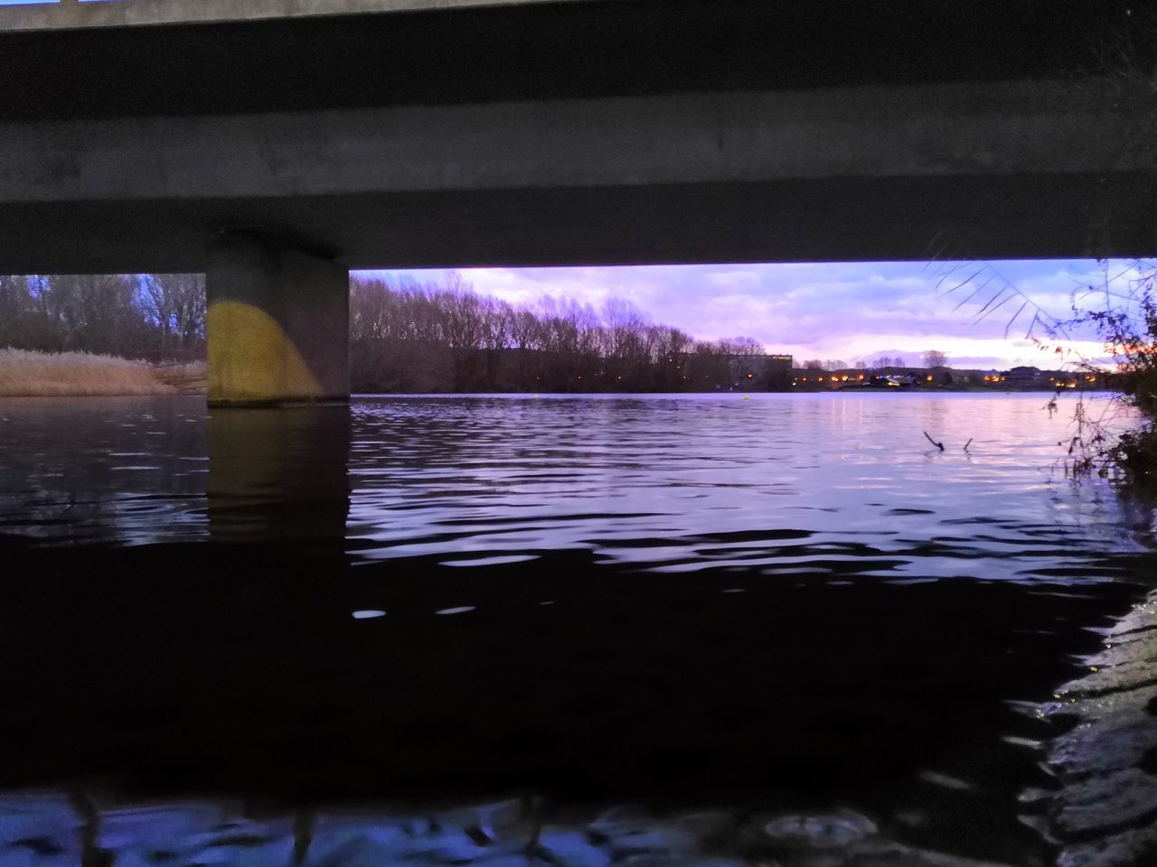 BRIDGE OVER RIVER AGAINST SKY