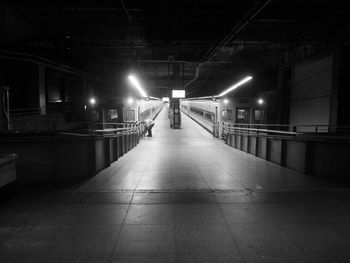 Metro north tracks at grand central station 