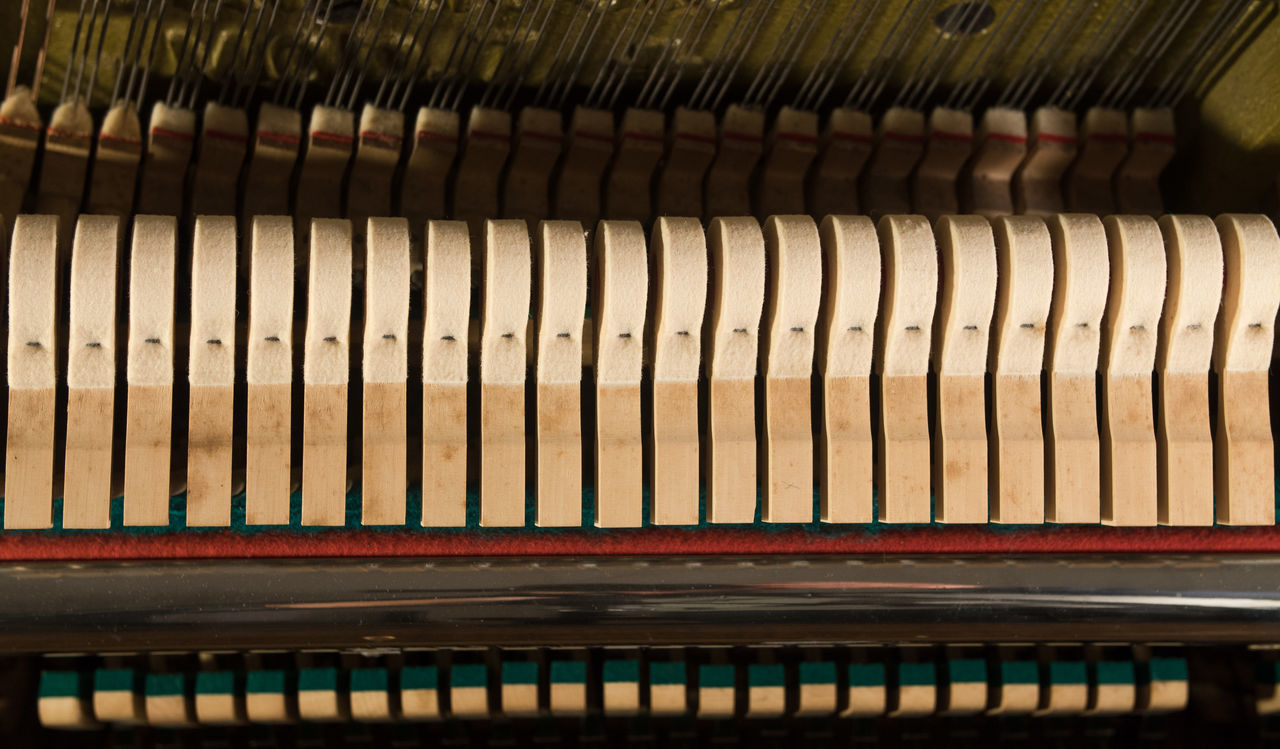 CLOSE UP OF PIANO