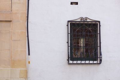 White house window