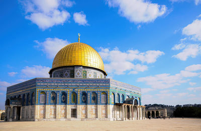 Dome of the rock on the temple mount in jerusalem, israel