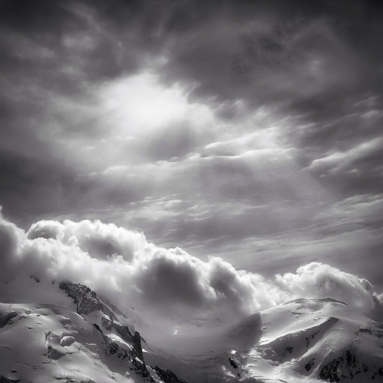 snow, winter, cold temperature, sky, scenics, tranquil scene, weather, cloud - sky, tranquility, beauty in nature, landscape, nature, mountain, cloudy, season, covering, cloud, white color, mountain range, snowcapped mountain