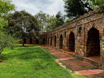 View of old ruins against sky