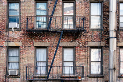 Old brick apartment building in chelsea nyc