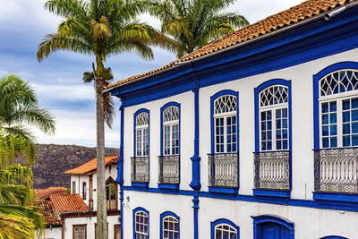 Facade of old colonial style houses in the historic town of diamantina in minas gerais