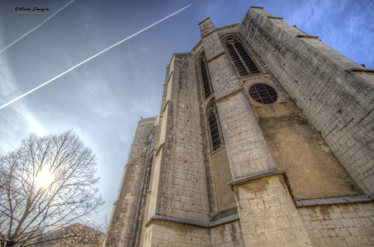 LOW ANGLE VIEW OF CATHEDRAL AGAINST SKY