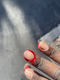  bloody finger 